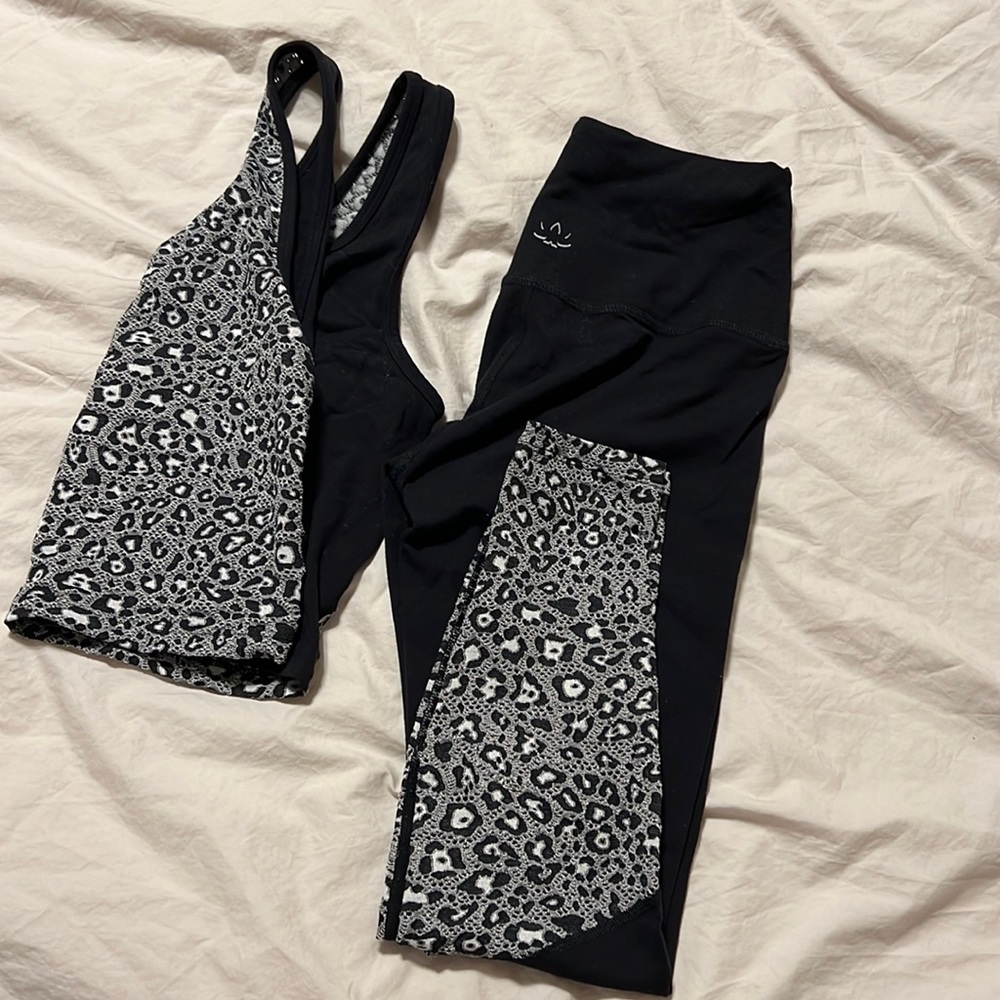 Beyond Yoga Back Me Up High Waist Midi Leggings and Top